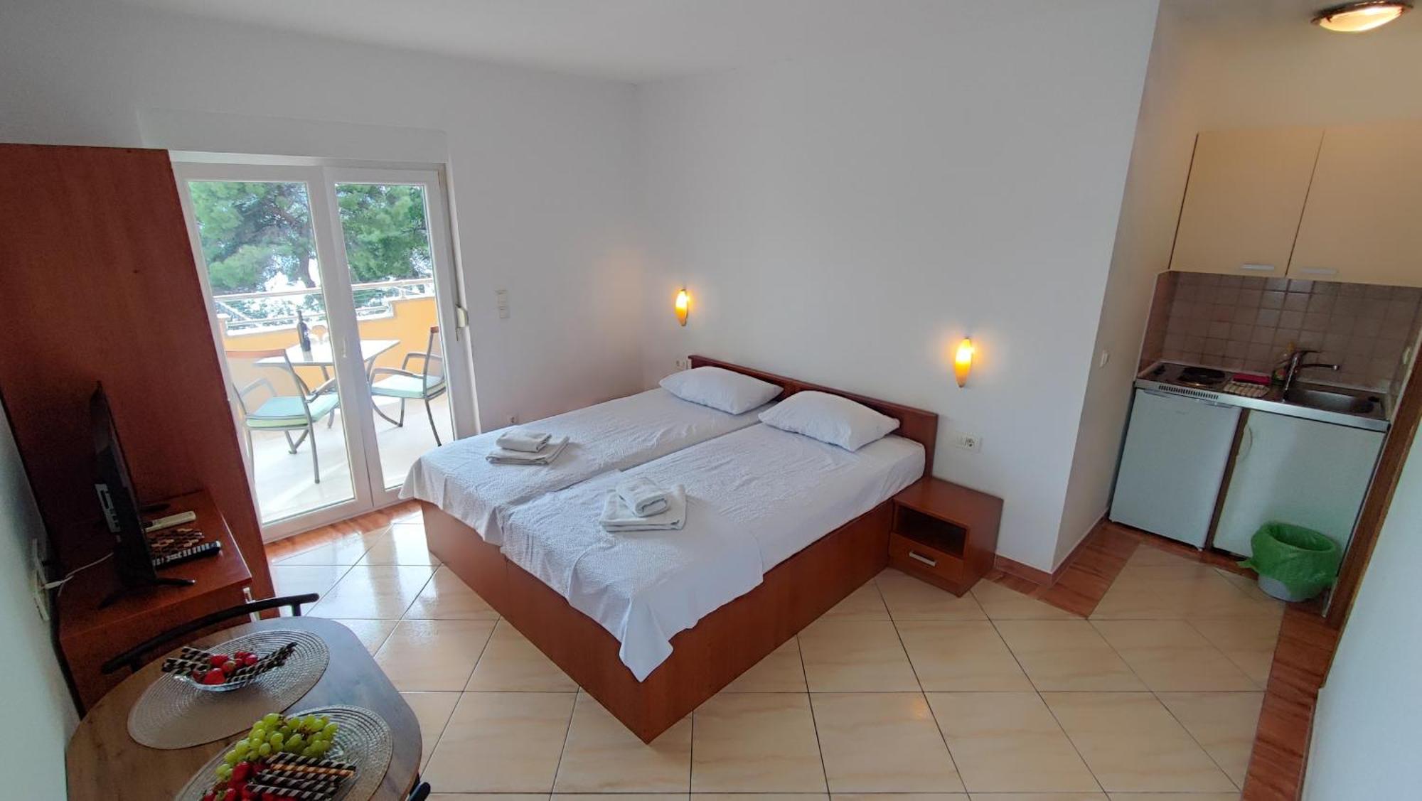 Villa Penava, Private Beach, Pool And 7Min To Trogir Habitación foto