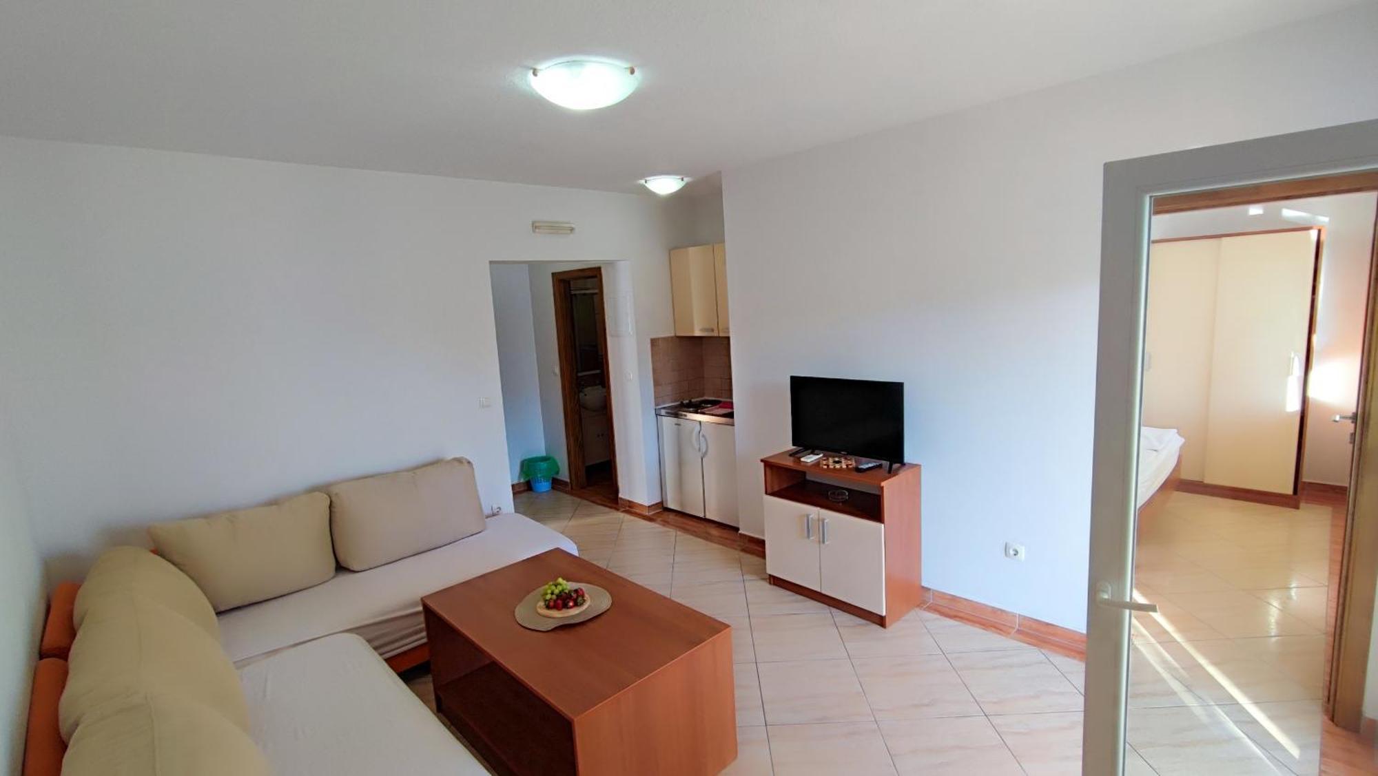 Villa Penava, Private Beach, Pool And 7Min To Trogir Habitación foto