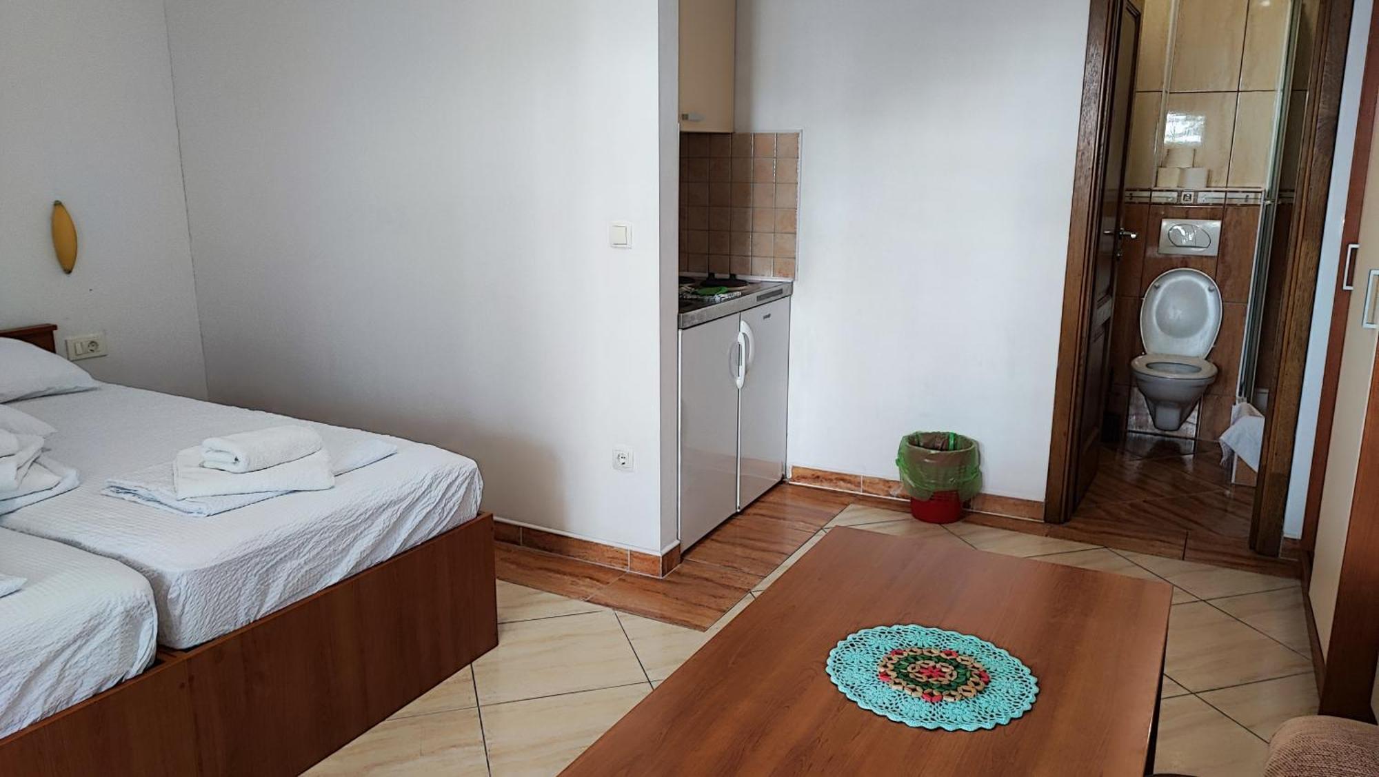 Villa Penava, Private Beach, Pool And 7Min To Trogir Habitación foto